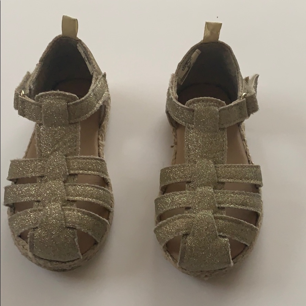 Oshkosh toddler gold sandals size 6